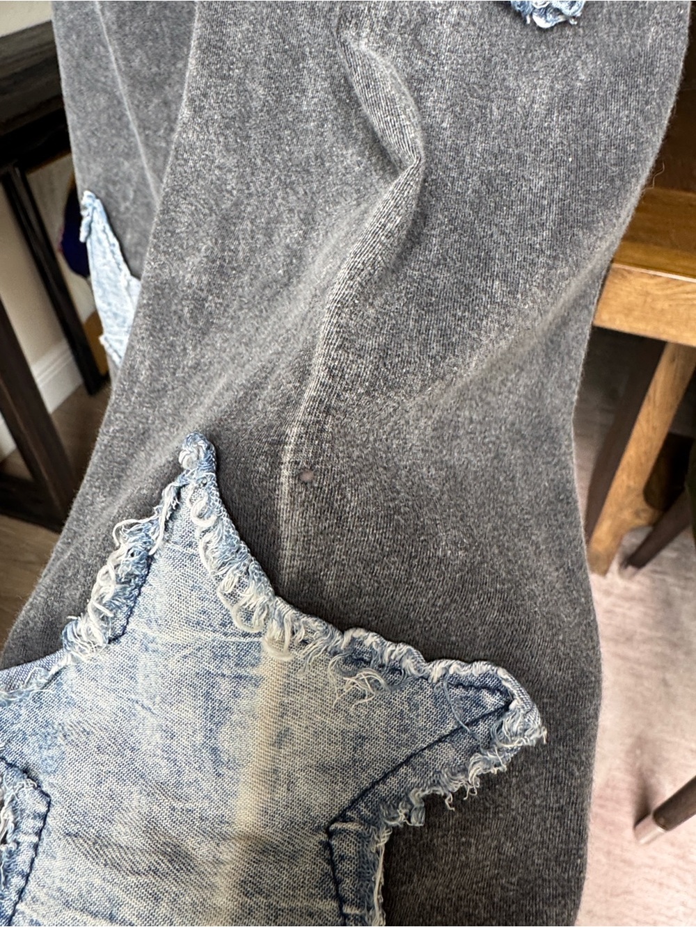One Teaspoon Oversized Faded Black Denim Star Sweatshirt - Picture 6 of 8
